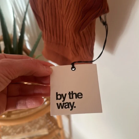 By the way (Revolve) Cropped Sweater Cami - Picture 5 of 7